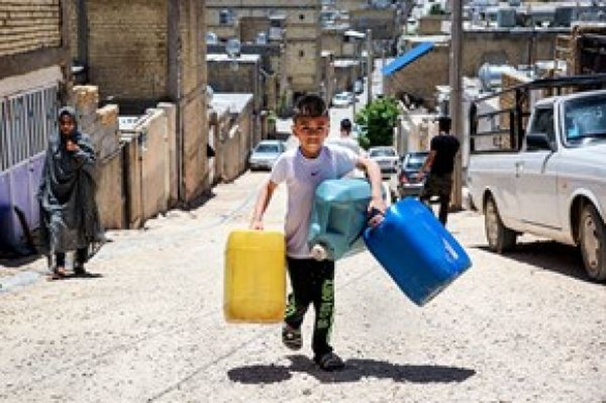 اینجا آب طلاست/ گزارش تصویری از بحران بی آبی در شیراز