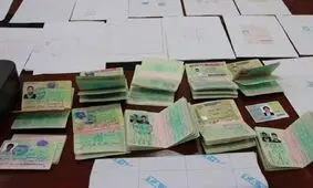 اتباع افغانستانی در مشهد شناسنامه الکترونیکی دریافت می‌کنند