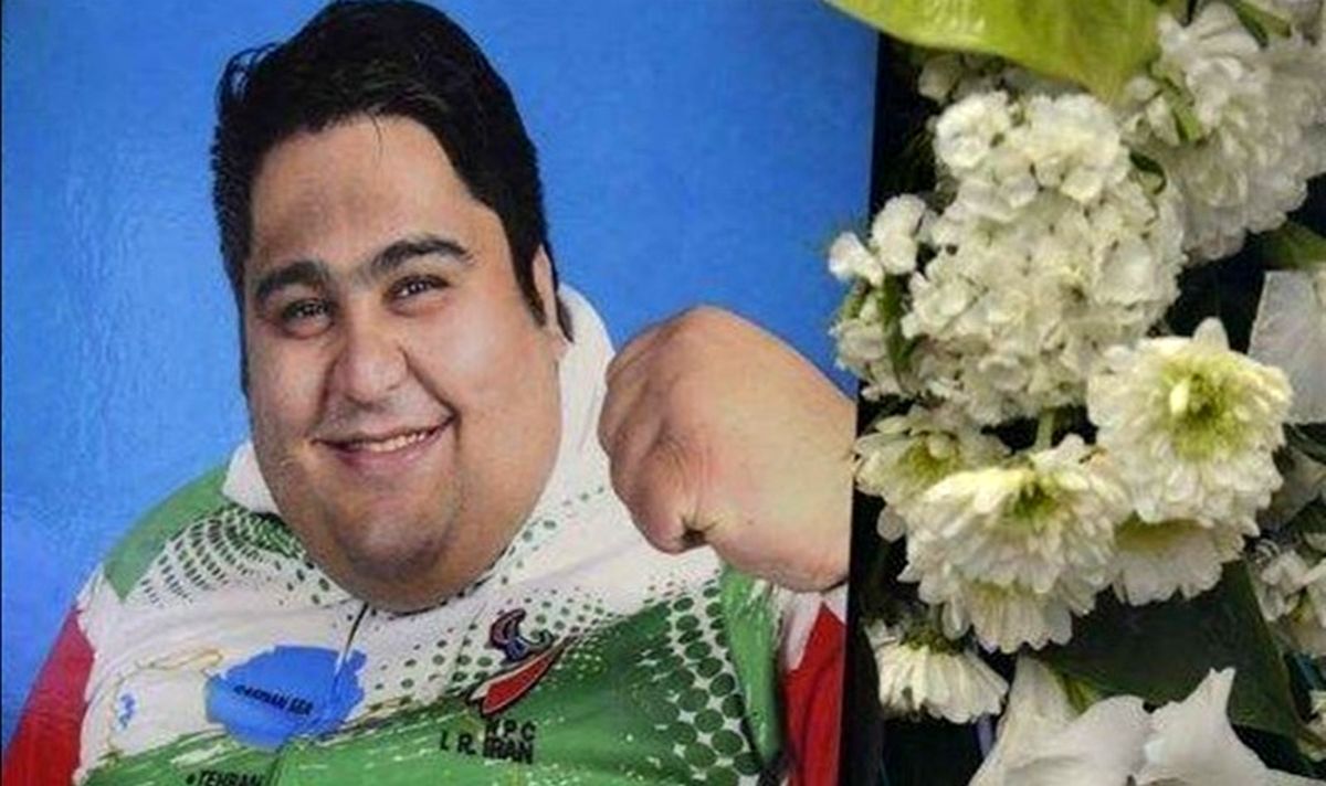 سنگ مزار زندهیاد سیامند رحمان نصب شد/ عکس