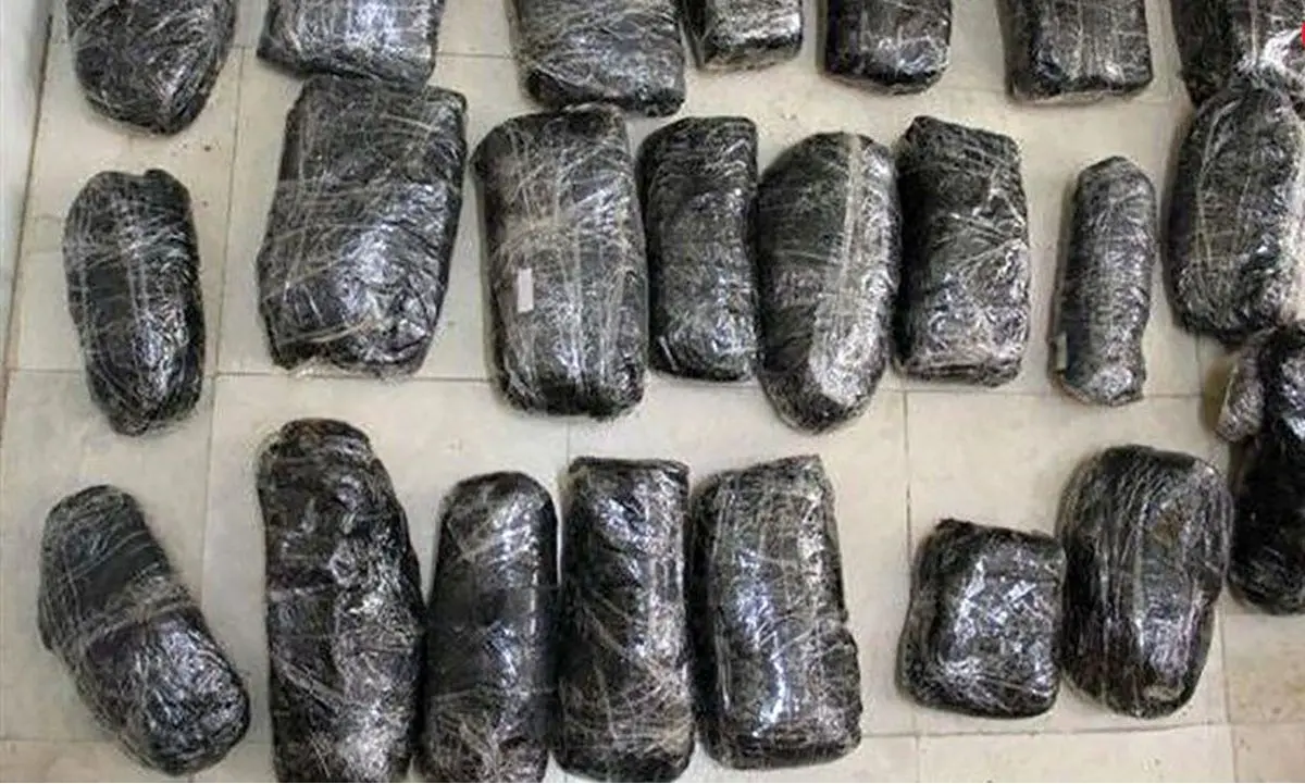 کشف 58 کیلو تریاک در بازرسی از پژو در داراب