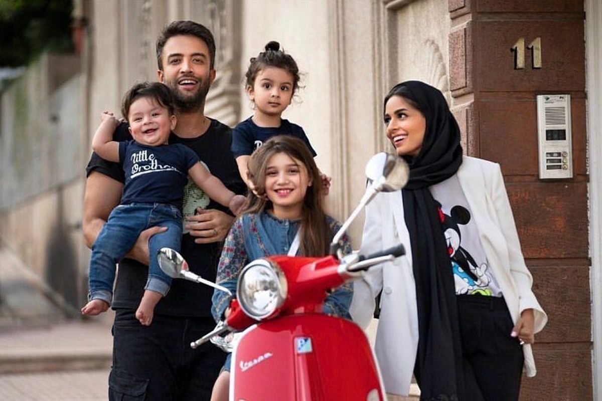 بنیامین بهادری با بدل احمدینژاد همبازی شد