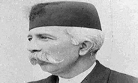 «نه به کسی آجیلی داده‌ام و نه از کسی آجیلی گرفته‌ام»