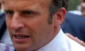 ماکرون نسبت به وقوع جنگ داخلی در لبنان هشدار داد