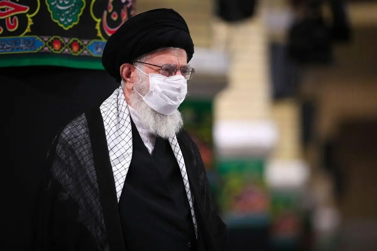 برگزاری مراسم عزاداری شب عاشورای حسینی (ع) با حضور رهبر انقلاب