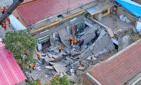 ۱۷ کشته و ۲۸ زخمی در سقوط سقف یک رستوران در چین