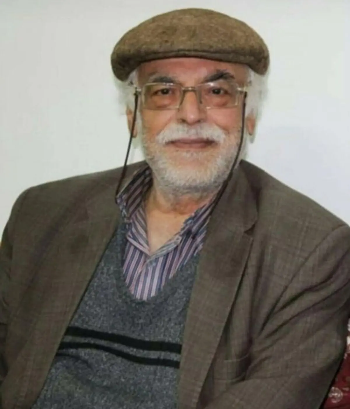 تاریخ پژوه دشتستانی بر اثر کرونا درگذشت