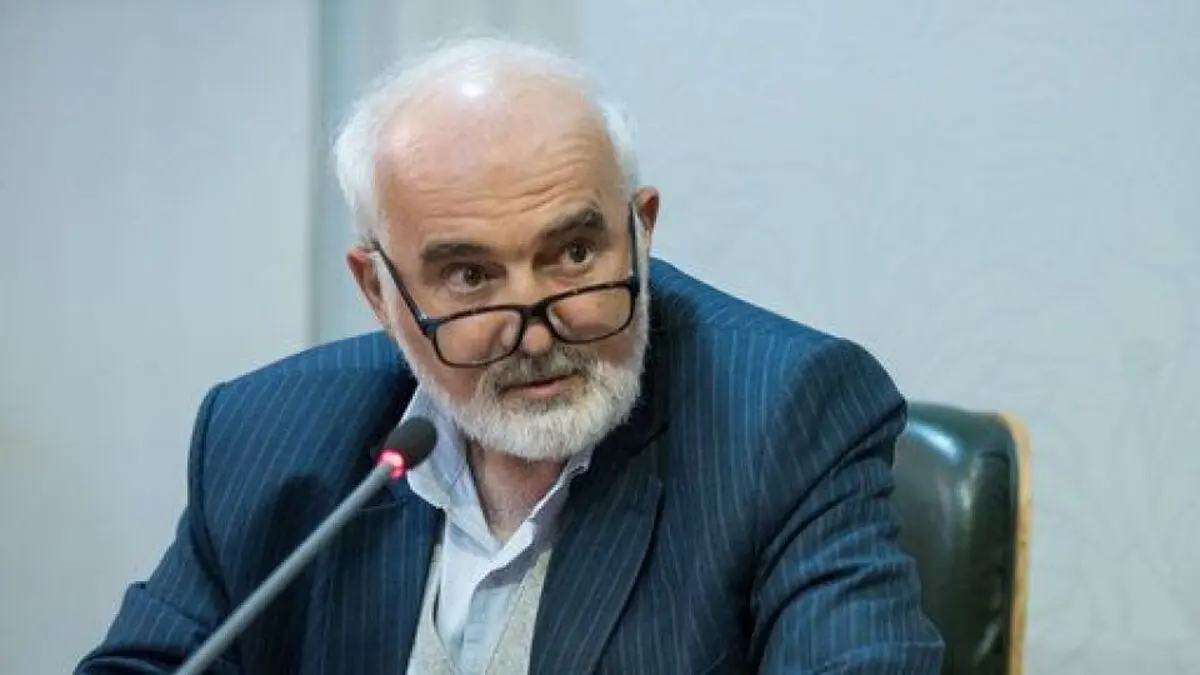 احمد توکلی: نباید دادرسی عادلانه فدای ویژگی دادگاه‌ها شود