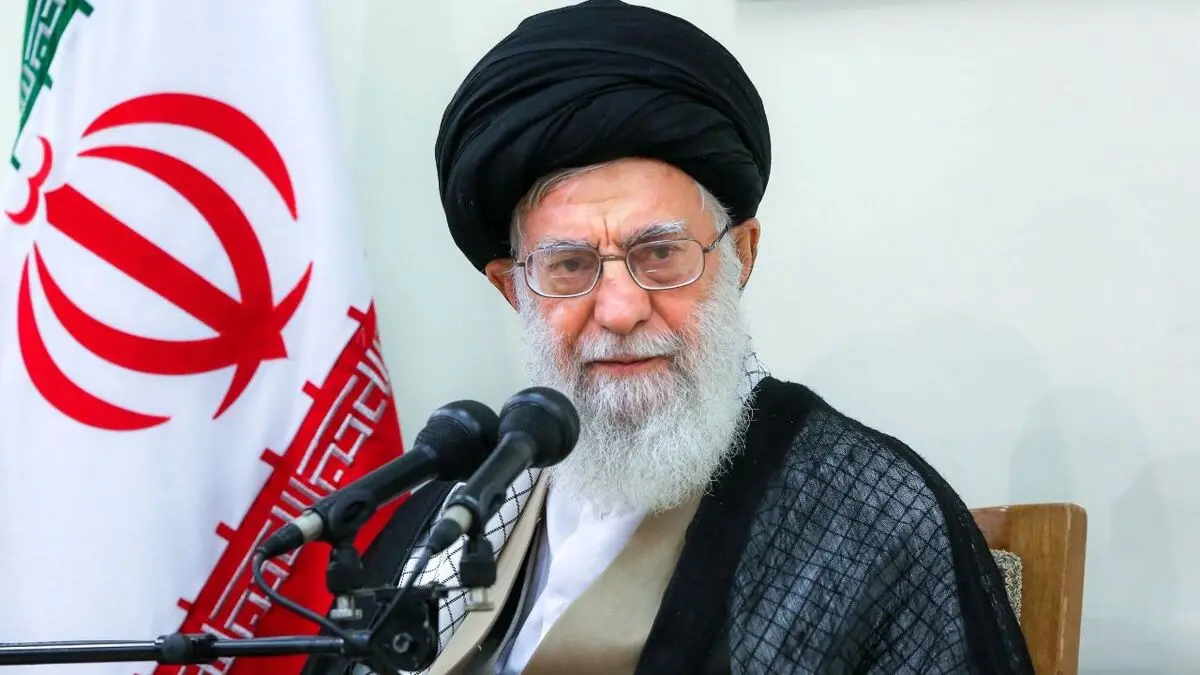 استفتاء جدید رهبر انقلاب درباره رانت اطلاعاتی در بورس/ استفاده از اطلاعات اقتصادی به صورت غیر قانونی، جایز نیست