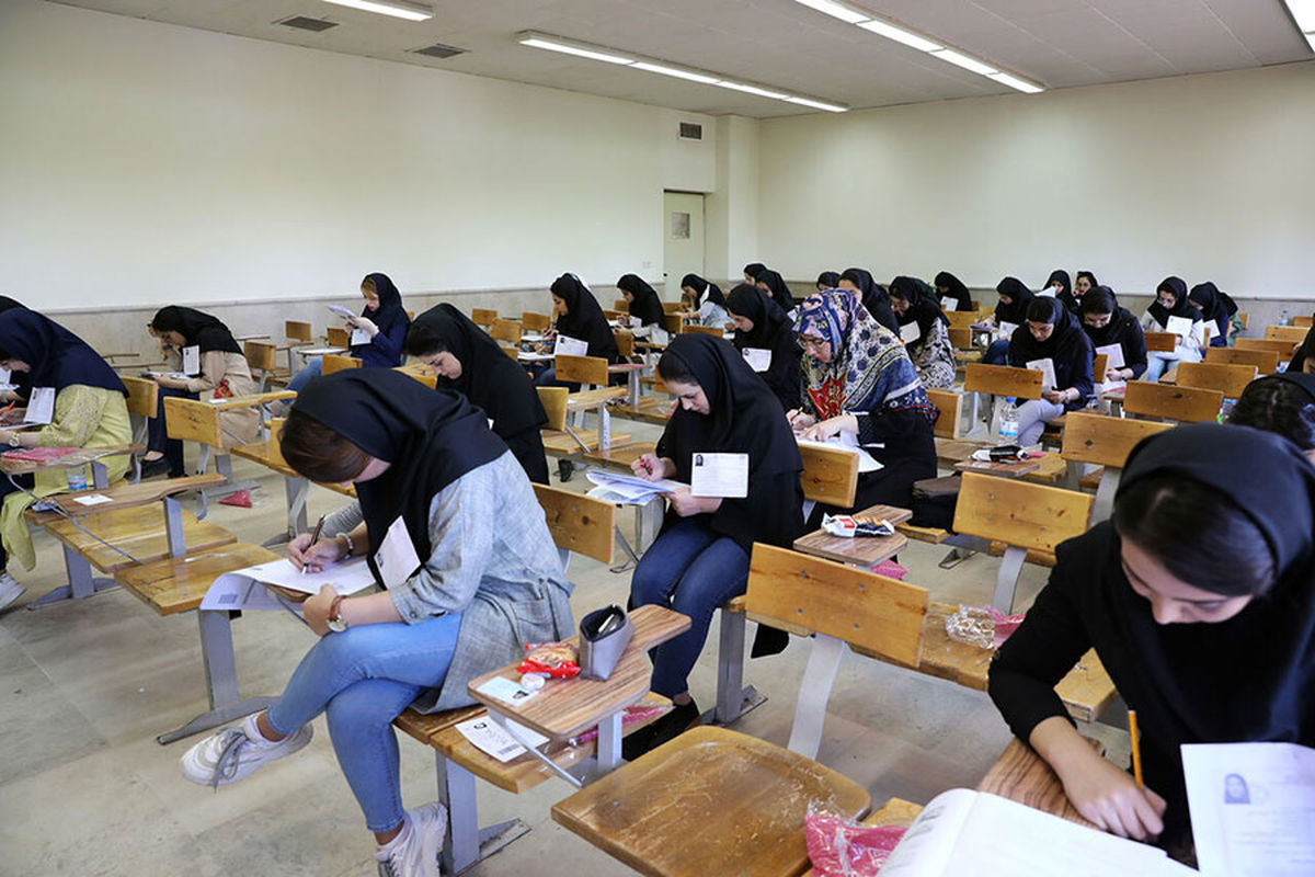 مصلی تهران میزبان کنکوریها شد
