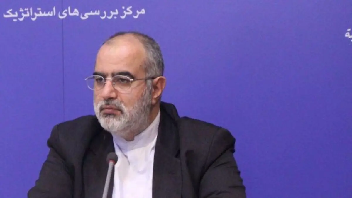 چرا صندلی حسن روحانی ۶ متر با وزرا فاصله دارد؟