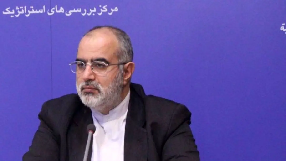 چرا صندلی حسن روحانی ۶ متر با وزرا فاصله دارد؟