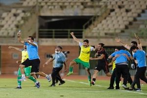 آلومینیوم اراک به لیگ برتر فوتبال صعود کرد