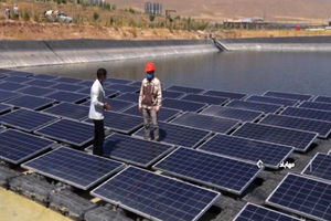 راه‌اندازی نخستین نیروگاه خورشیدی شناور کشور در مهاباد