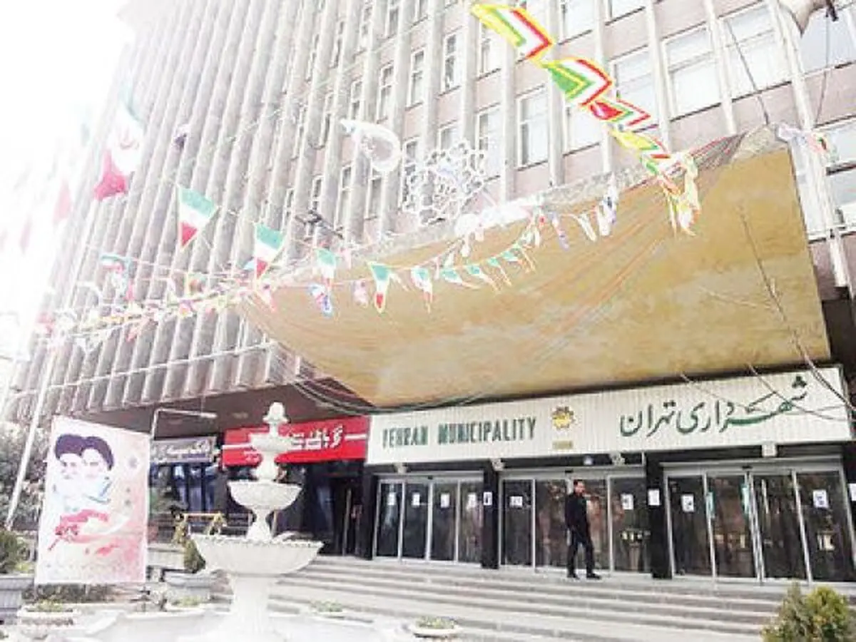 قائم مقام قالیباف از کشور خارج شد