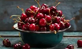 با روغن دانه گیلاس پوست‌تان را جوانسازی کنید