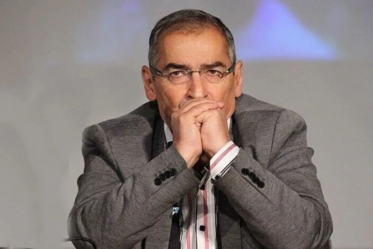 تندروها هر بلایی سر روحانی بیاورند او سکوت می‌کند