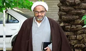 پاسخ آیت الله احمدی شاهرودی به پناهیان/ با چه مجوز شرعی یک انسان مومن و استاندار زحمتکش را از فراز منبر امام حسین (ع) مورد هتک حرمت قرار می دهی!
