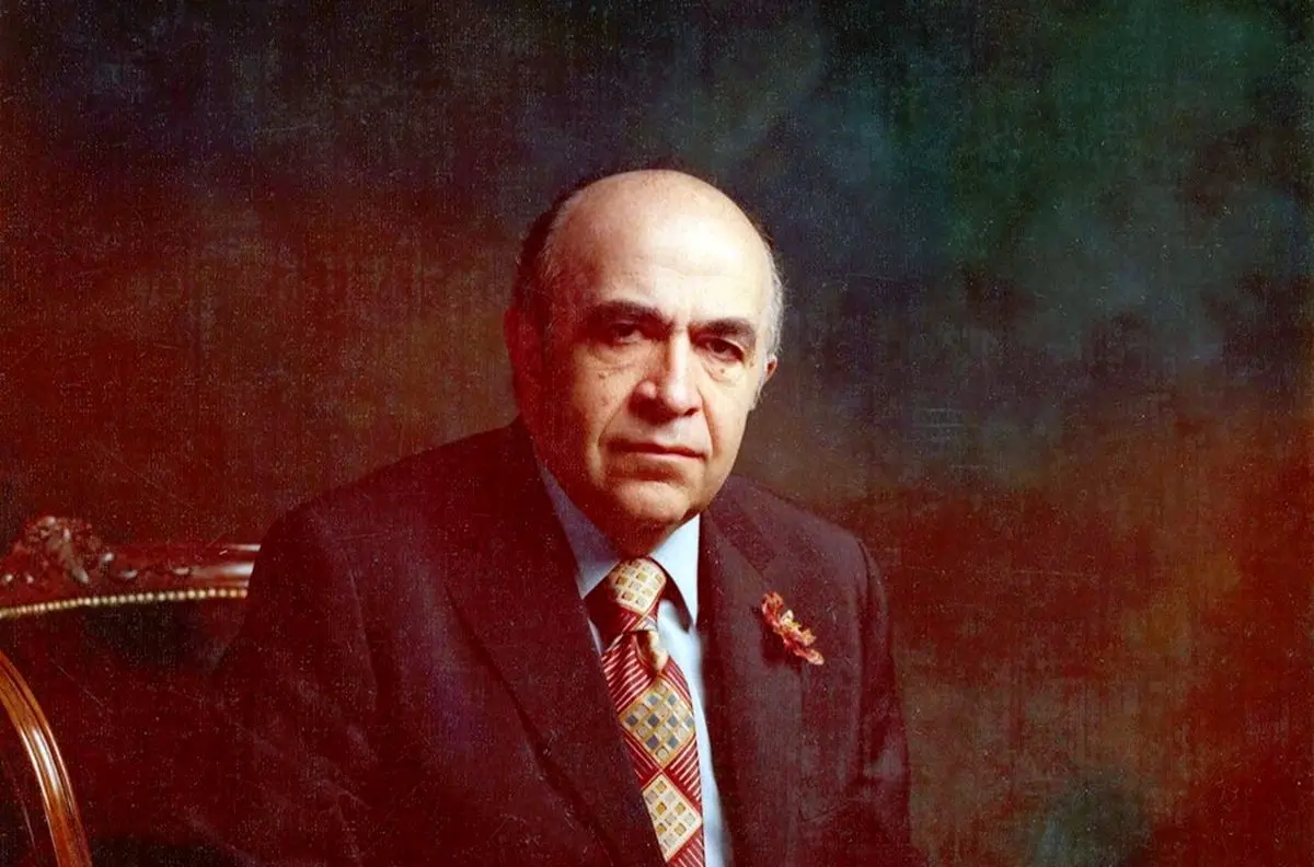 هویدا: دانشگاه آزاد تأسیس می‌شود