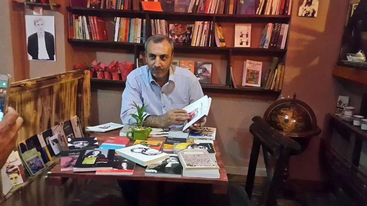 روحانی دولت را رها کرده یا مصلحت‌اندیشی‌ و آینده‌نگری‌های شخصی دارد