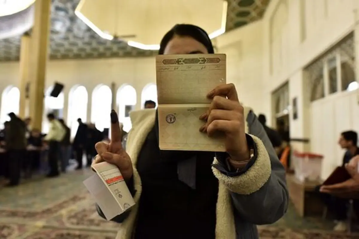 فرماندهان نظامی رجل سیاسی محسوب می شوند؟ / احتمال تغییر قانون مدرک تحصیلی کاندیداهای ریاست جمهوری