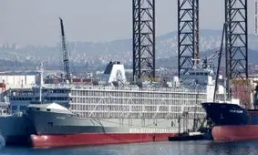 کشتی باری با ۴۳ سرنشین و ۵۸۰۰ گاو زنده نزدیک آب‌های ژاپن ناپدید شد