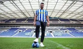 اهدای پیراهن امضا شده طارمی به قید قرعه/عکس