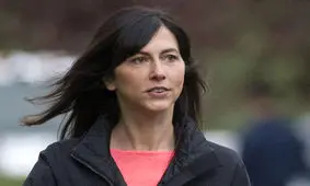 ثروتمندترین زن جهان کیست؟