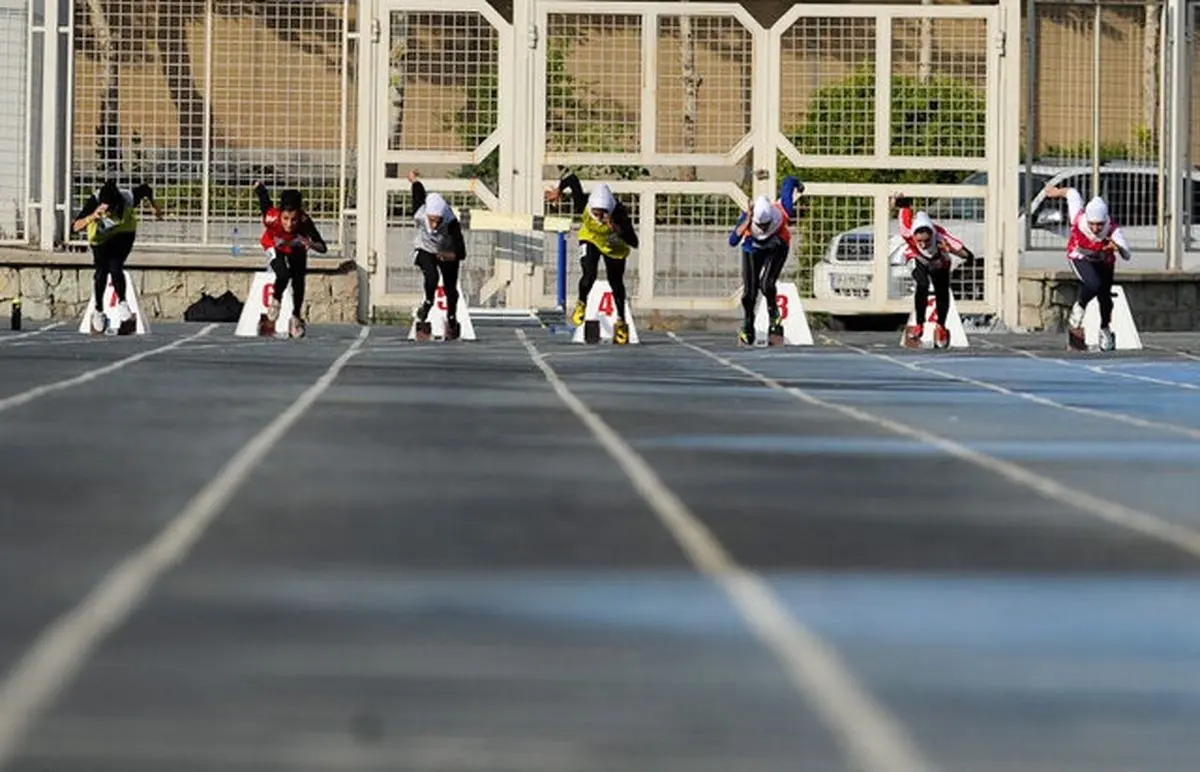 شهرستانی ثروتمند با پیست دو و میدانی آسفالت!