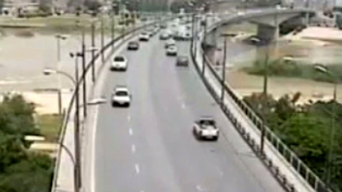 تصادف چند خودرو در اهواز جان یک نفر را گرفت/ ویدئو