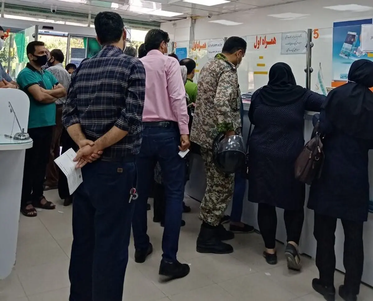 کسادی بازار کیف وکفش بوشهر در هیاهوی فروشگاه‌های موبایل