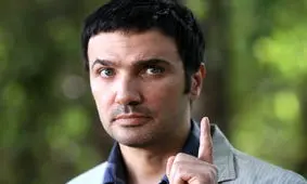 واکنش خبرنگاری که برای اولین بار از تغییر جنسیت محمدرضا فروتن سخن گفت به تکذیبیه این بازیگر