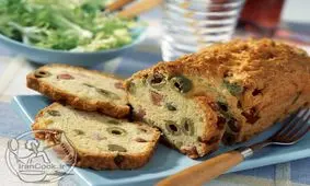 نان زیتون و ژامبون