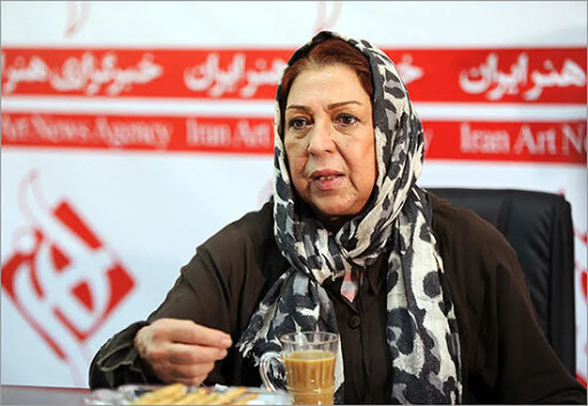 هایده حائری: شایعه کردند که به خاطر سرطان زمین‌گیر شده‌ام