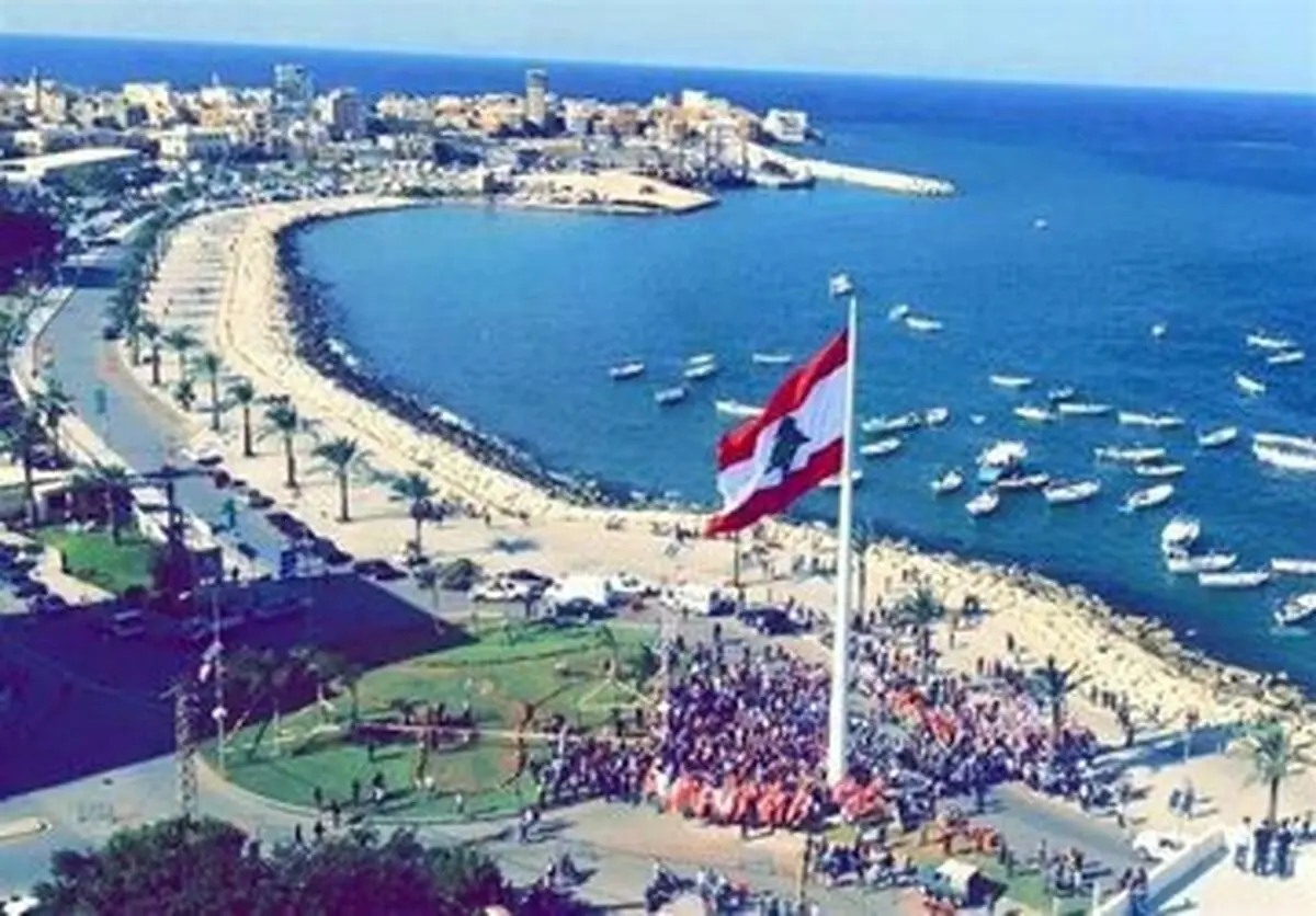دود سیاه در بندر بیروت/ ویدئو