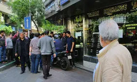 شلوغی صرافی‌ها ادامه دارد؟