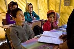 انتقاد از برگزاری کلاس‌های حضوری در مدارس/ تشکیل کلاس‌ها در چادر یا کپر در شان نظام اسلامی نیست