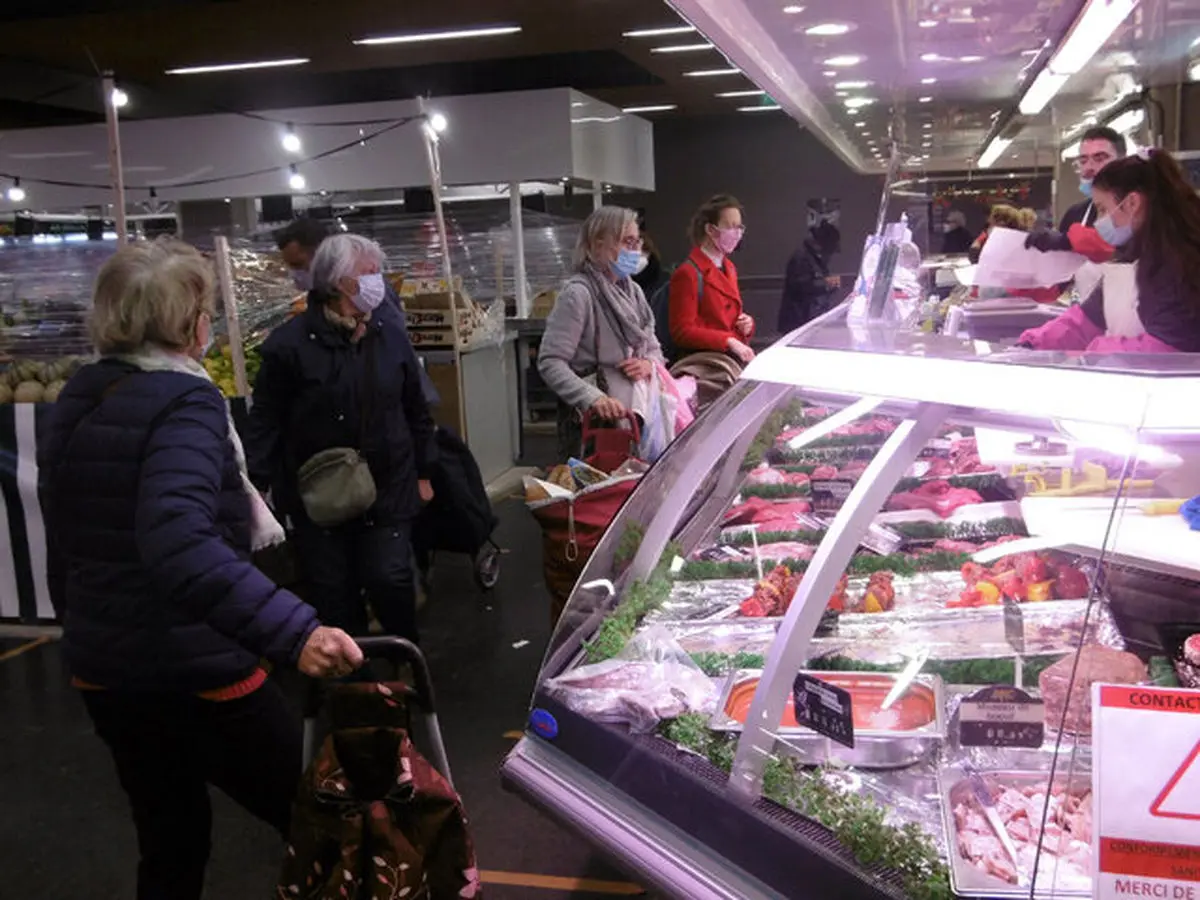 ممنوعیت تجمع بیش از ۶ نفر در انگلیس به خاطر کرونا