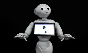 ساخت رباتی که زدن ماسک را یادآوری می‌کند