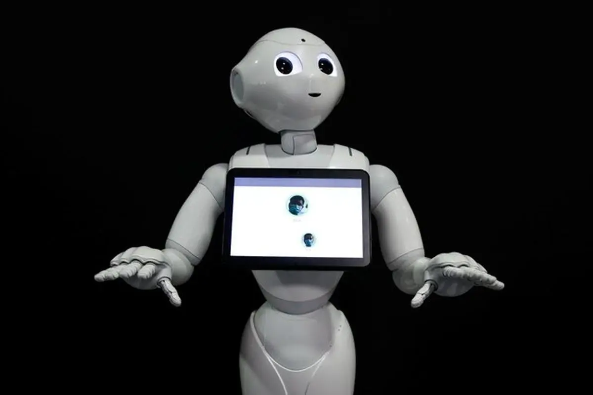 ساخت رباتی که زدن ماسک را یادآوری می‌کند