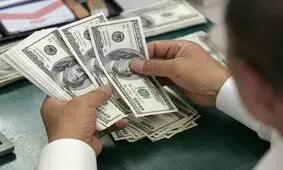 شوک مثبت دوم به بازار ارز / حذف محدودیت فروش ارز صادرکنندگان بزرگ