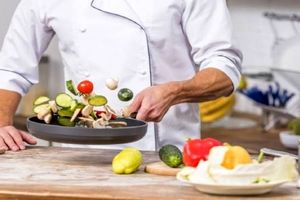 ۵ اشتباه رایج در آشپزی که عامل سرطان است