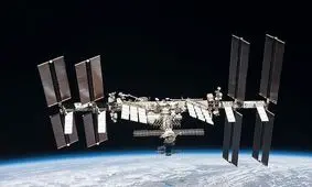 تبلیغ لوازم آرایشی در فضا!