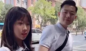 پدر جوانی که همه فکر می‌کنند همسر دخترش است!