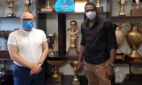 خیالتان راحت، شیخ دیاباته استقلال را درک می‌کند!