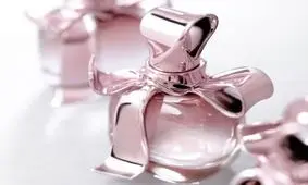 آیا عطر زدن روزه را باطل می کند؟