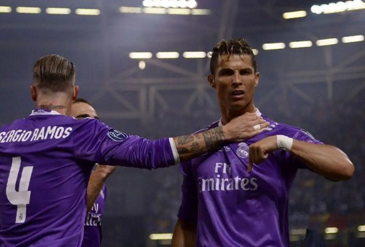 کریس ۶۰۰ گله شد