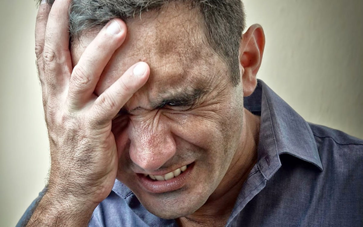 خوراکیهایی که میگرنی ها نباید بخورند
