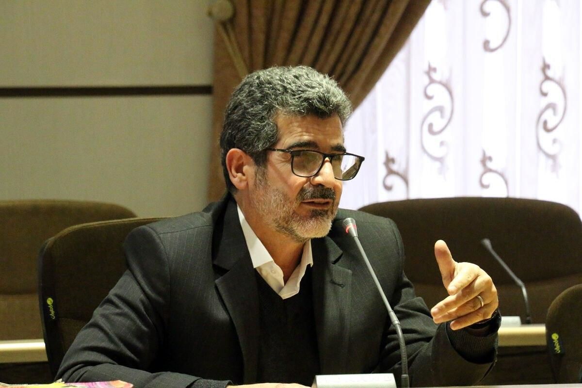 روزانه یک پزشک یا پرستار قمی به کرونا مبتلا میشود