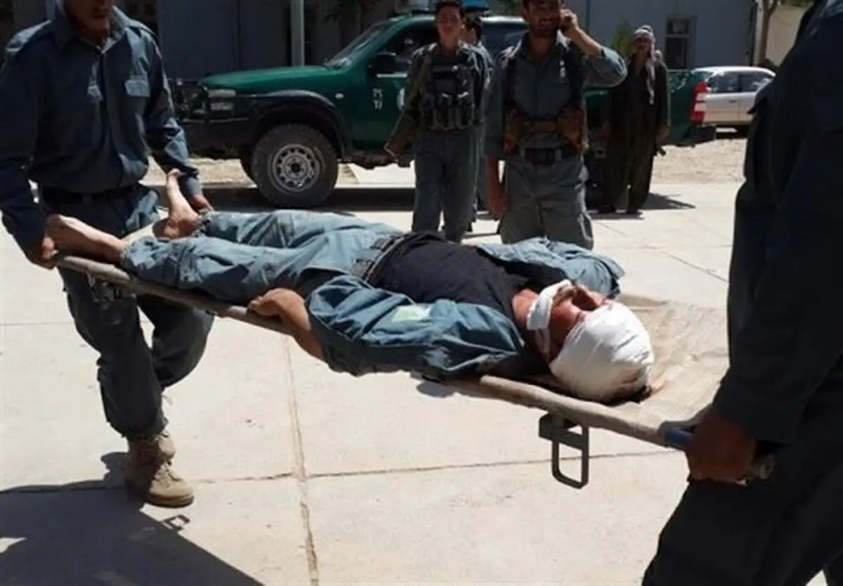 کشته شدن ۶ سرباز پلیس در حمله عامل نفوذی در جنوب افغانستان