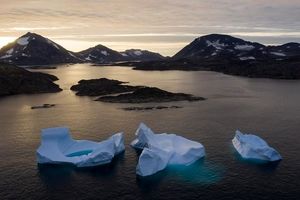 رکورد تازهٔ ذوب شدن یخهای قطبی در ۴۰ سال گذشته 